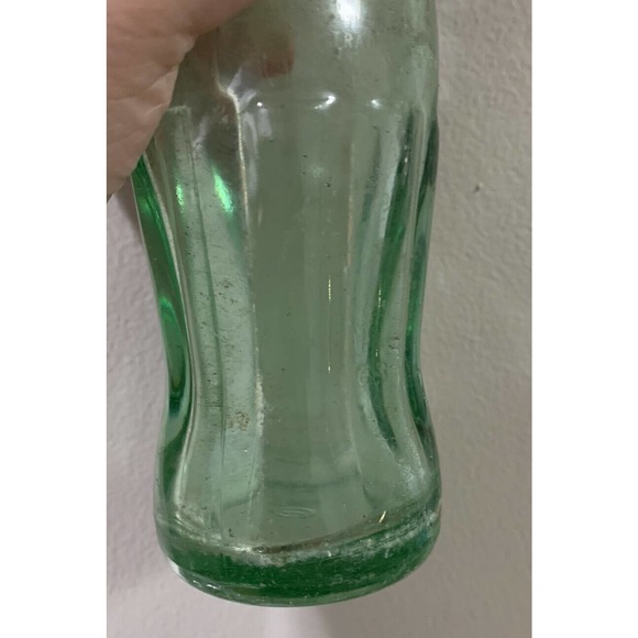 Vintage 1963 COCA COLA COKE GREEN GLASS BOTTLE Hobbleskirt 6.5oz - Picture 5 of 6
